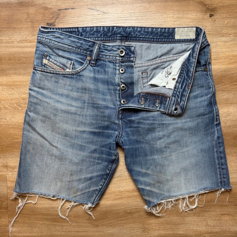 Diesel Buster Denim Shorts Mens 34 Blue Raw Hem Cut Off Button Fly 8" 0838B
